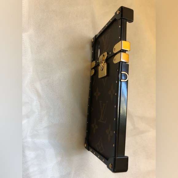 Louis Vuitton iPhone X / XS Case - Picture 5 of 9